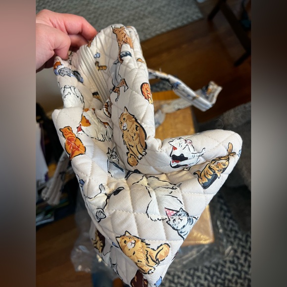 Vera Bradley Weekender Travel Bag A Cat’s Life - Picture 6 of 16